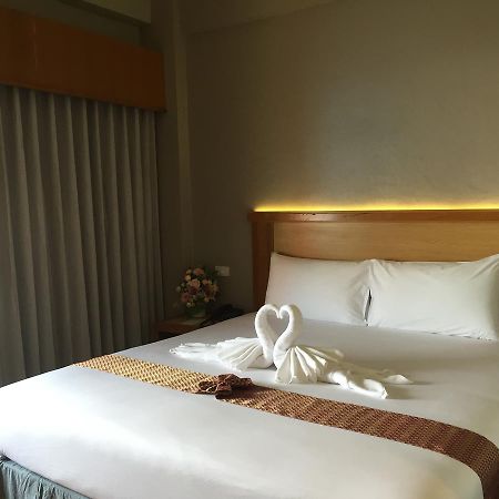 D-One Hotel Hat Yai Esterno foto