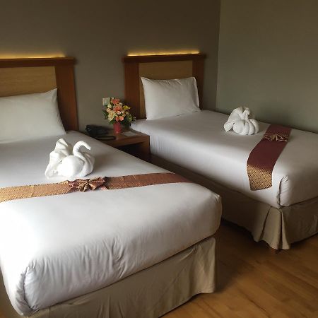 D-One Hotel Hat Yai Esterno foto