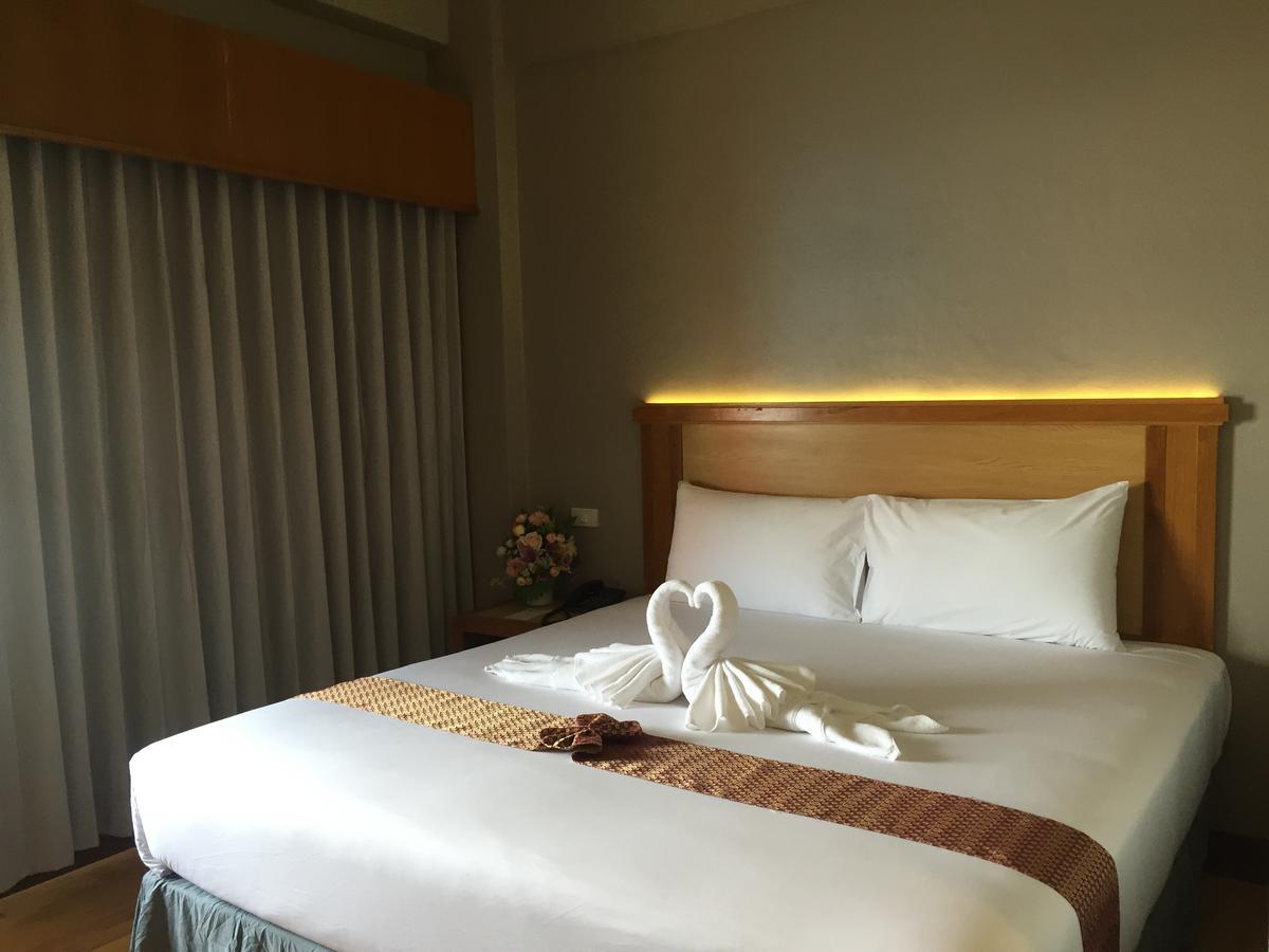 D-One Hotel Hat Yai Esterno foto