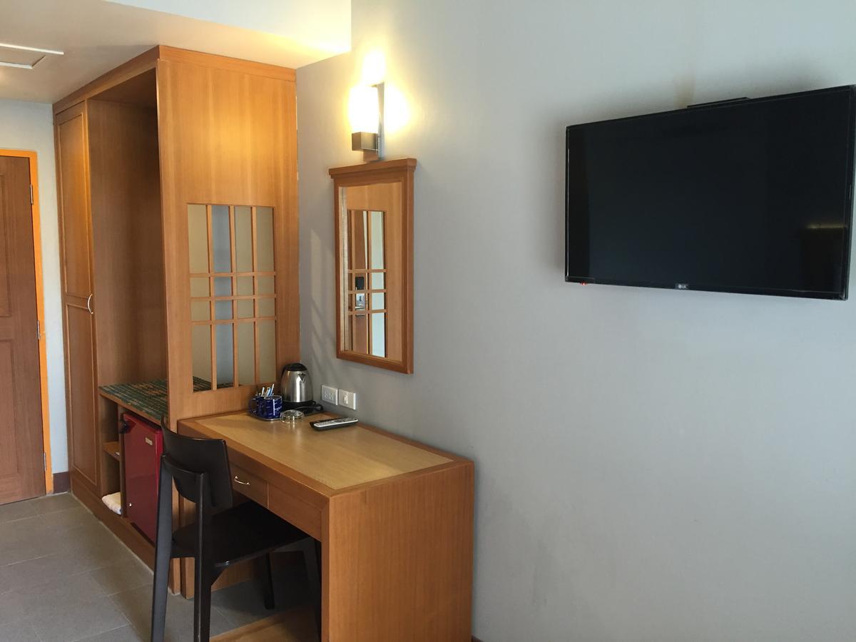 D-One Hotel Hat Yai Esterno foto